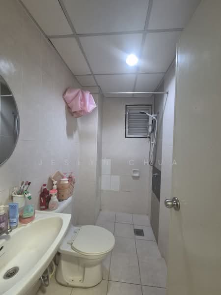 Condominium for Sale at USJ One Avenue Condo - Jeslyn Chua - Bathroom - PropertyGuru.com.my