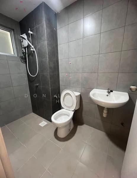 Condominium for Rent at Residensi Sateria - Don Lee Kah Hou - Bathroom - PropertyGuru.com.my