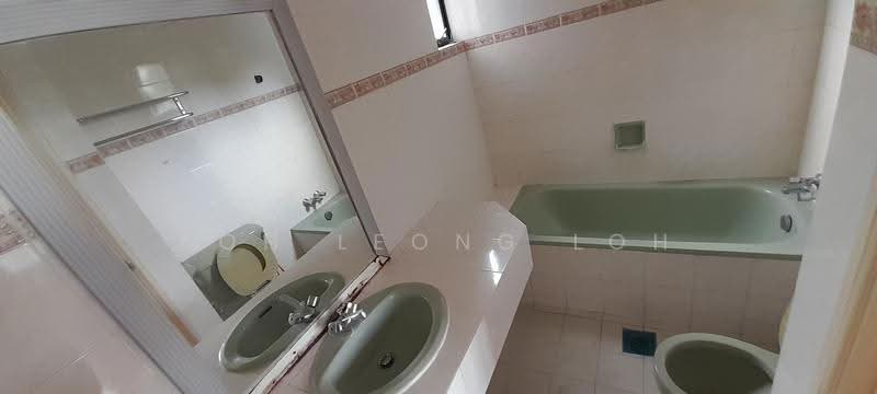 Kondominium untuk Dijual di Prima 16 (Prima Sixteen) The Second Chapter - Koh Leong Loh - Bathroom - PropertyGuru.com.my