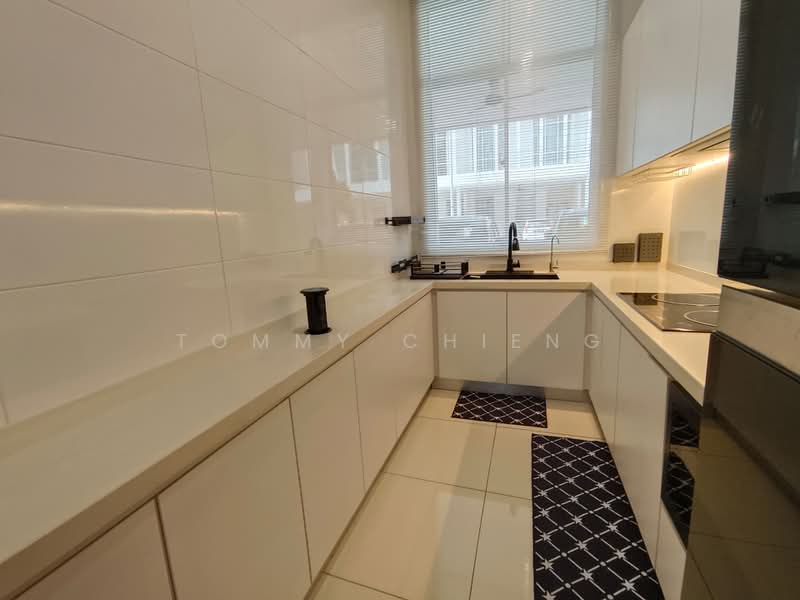 Rumah Teres 2 Tingkat untuk Disewa di Eco Majestic (Semenyih) - TOMMY CHIENG - Kitchen - PropertyGuru.com.my