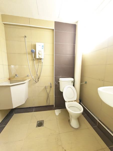 Flat for Sale at Taman Sri Puteri - Chan YB - Bathroom - PropertyGuru.com.my