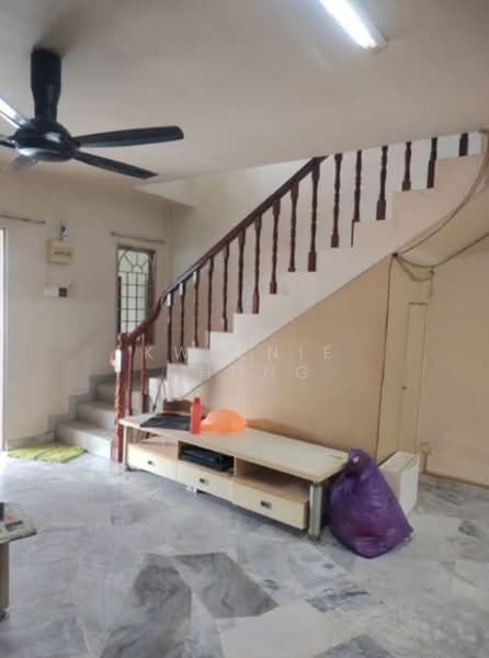 2-storey Terraced House for Sale in Taman Cheras Mas (Cheras) - Kweenie Chong - Living Room - PropertyGuru.com.my