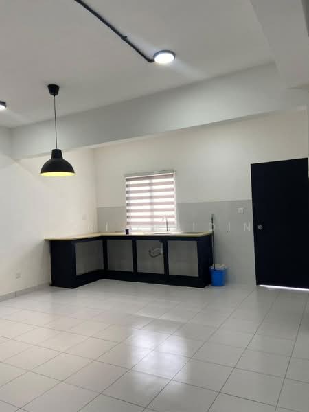 Rumah Teres untuk Disewa di Kuala Selangor (Selangor) - Azri Zabidin - Kitchen - PropertyGuru.com.my