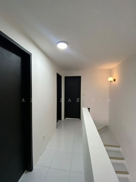 Rumah Teres untuk Disewa di Kuala Selangor (Selangor) - Azri Zabidin - Corridor - PropertyGuru.com.my