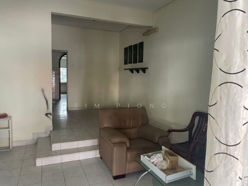 2-storey Terraced House for Sale in Taman Sinn (Melaka City) - Tim Piong - Living Room - PropertyGuru.com.my