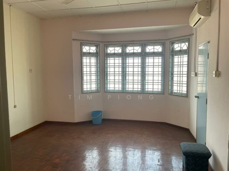 2-storey Terraced House for Sale in Taman Sinn (Melaka City) - Tim Piong - Living Room - PropertyGuru.com.my