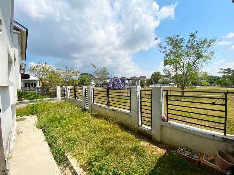 Semi-Detached House for Sale in Bandar Saujana Putra (Tanjong Duabelas) - Najibah Sahari - PropertyGuru.com.my