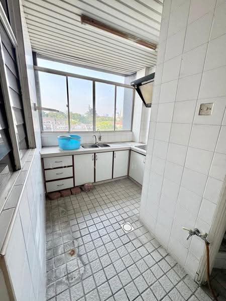 Kondominium untuk Dijual di Indera Subang - Eldon Chong - Kitchen - PropertyGuru.com.my