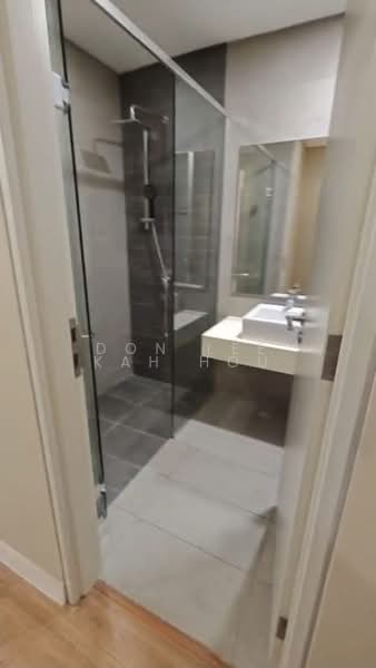 Kondominium untuk Disewa di Vivo Residential Suites - Don Lee Kah Hou - Bathroom - PropertyGuru.com.my
