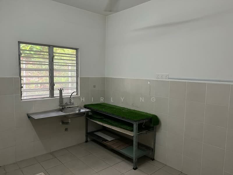 2-storey Terraced House for Sale in Rawang (Selangor) - Shirly Ng - Kitchen - PropertyGuru.com.my