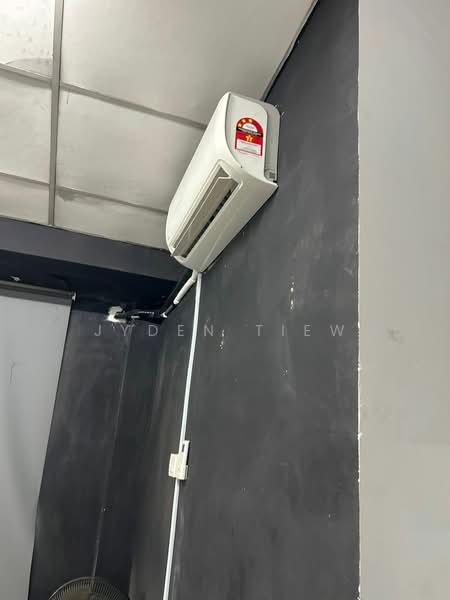 Factory for Rent in Kampung Bukit Kemuning (Shah Alam) - Jyden Tiew - Interior - PropertyGuru.com.my