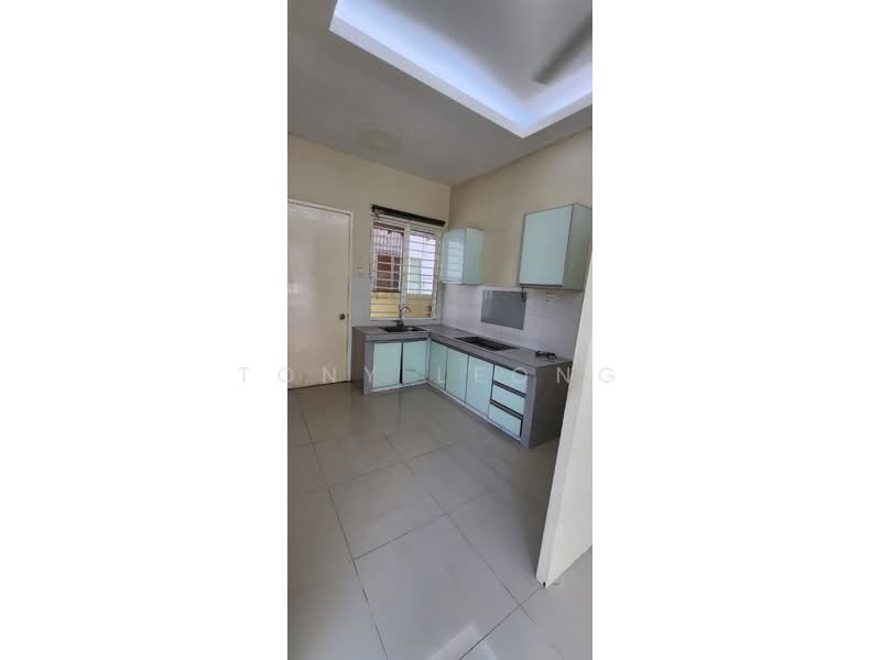 2-storey Terraced House for Rent in Ampang Saujana (Ampang) - Tony Leong - Kitchen - PropertyGuru.com.my