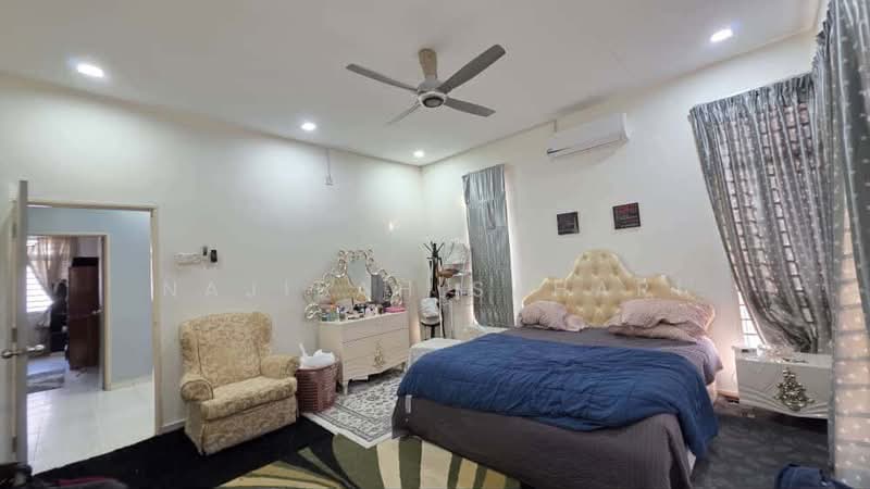 Rumah Berkembar untuk Dijual di Bandar Saujana Putra (Tanjong Duabelas) - Najibah Sahari - PropertyGuru.com.my