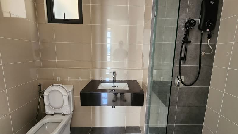 Condominium for Sale at The Maple Residences - Beatrice Lee - Bathroom - PropertyGuru.com.my