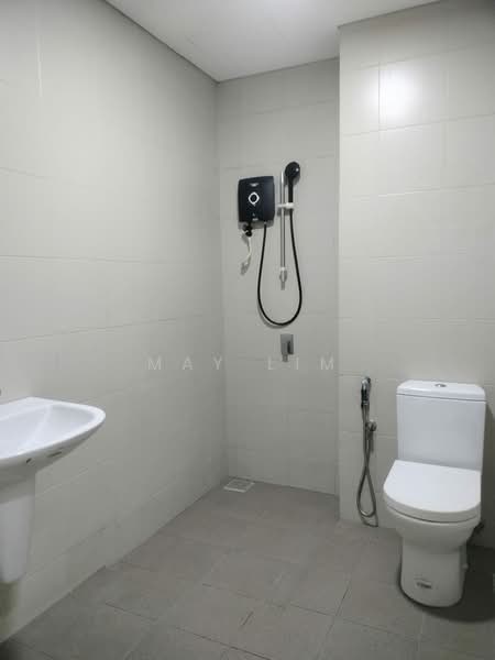 Servis Apartment untuk Disewa di i-SOHO @ i-City - May Lim - Bathroom - PropertyGuru.com.my