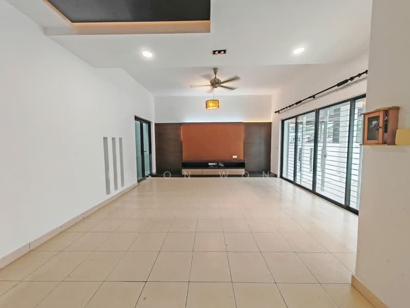 3-storey Terraced House for Sale in Taman Bukit Prima (Cheras) - Eason Wong - Living Room - PropertyGuru.com.my