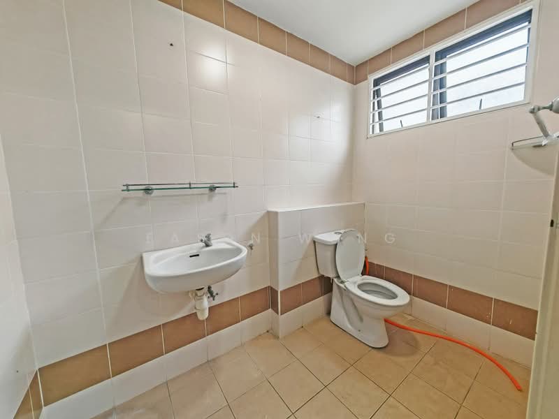 3-storey Terraced House for Sale in Taman Bukit Prima (Cheras) - Eason Wong - Bathroom - PropertyGuru.com.my