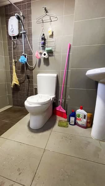 Condominium for Rent at Ehsan Ria - Amelia Kong - Bathroom - PropertyGuru.com.my