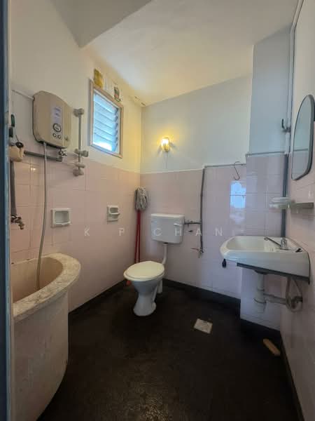 Apartment for Sale at Lily & Rose - K P Chan - PropertyGuru.com.my