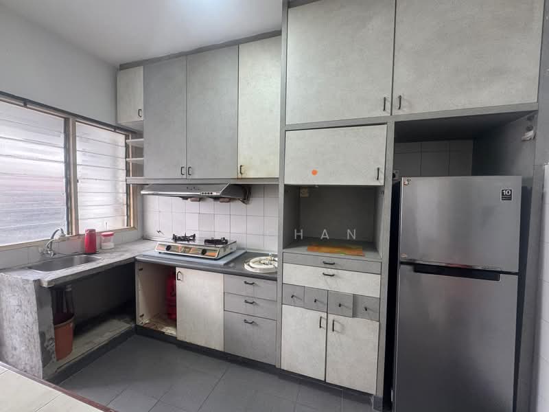 Apartment for Sale at Lily & Rose - K P Chan - PropertyGuru.com.my