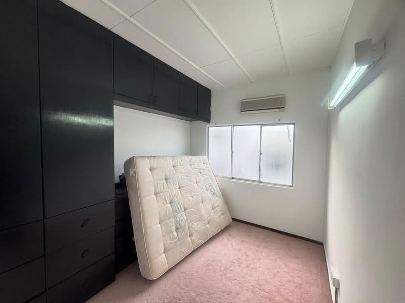 Apartment for Sale at Lily & Rose - K P Chan - PropertyGuru.com.my