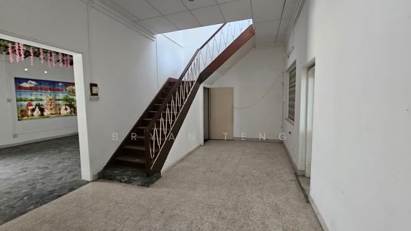 Komersial Berkembar untuk Disewa di George Town (Penang) - Bryan Teng - Entrance - PropertyGuru.com.my