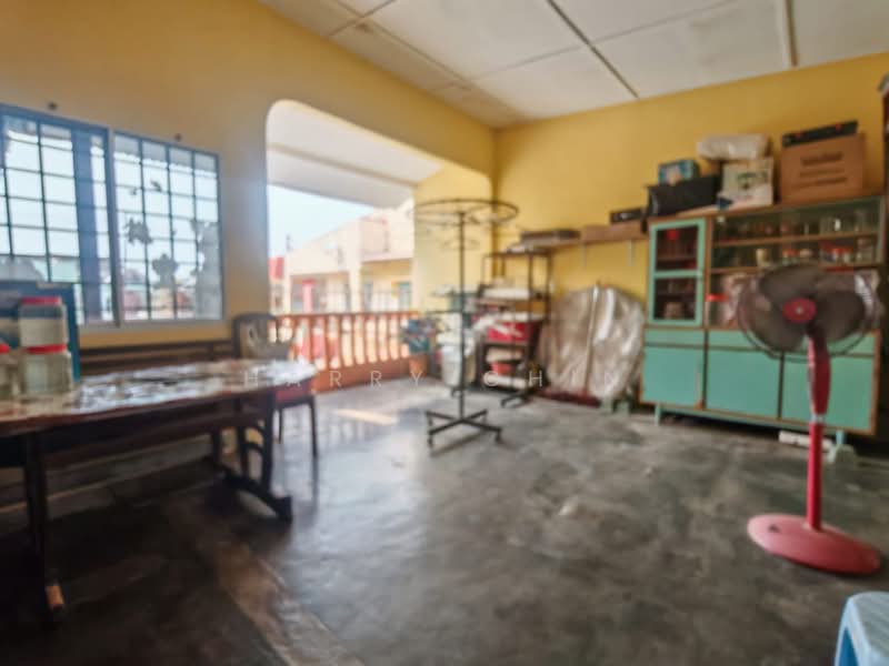 Semi-Detached House for Sale in Karak (Pahang) - Harry Chin - Living Room - PropertyGuru.com.my