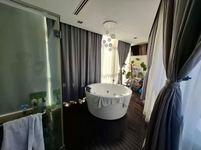 Condominium for Sale at Desa Eight - Ryan Wan - Bathroom - PropertyGuru.com.my
