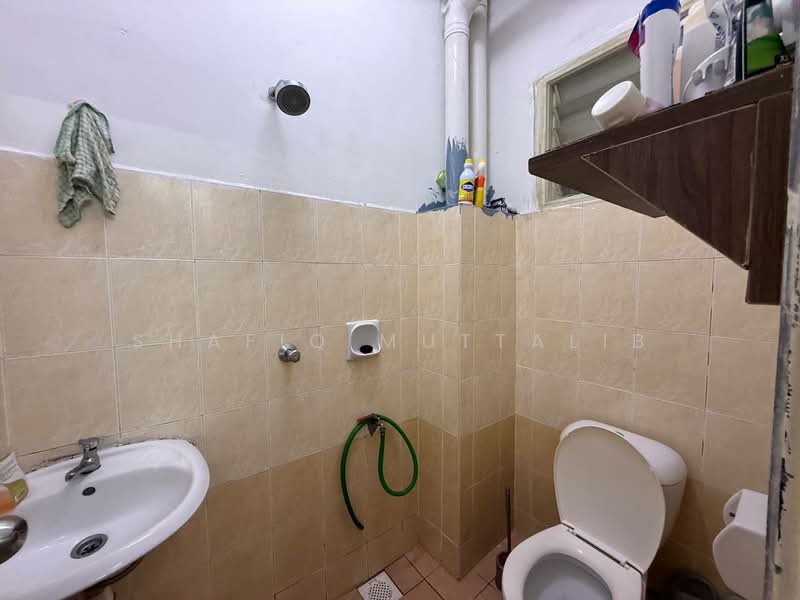 Apartment for Sale at Merdeka Villa - Shafiq Muttalib - Bathroom - PropertyGuru.com.my