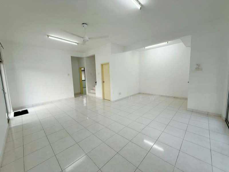 Rumah Teres 2 Tingkat untuk Disewa di Johor Bahru (Johor) - Mavis Hew - Living Room - PropertyGuru.com.my
