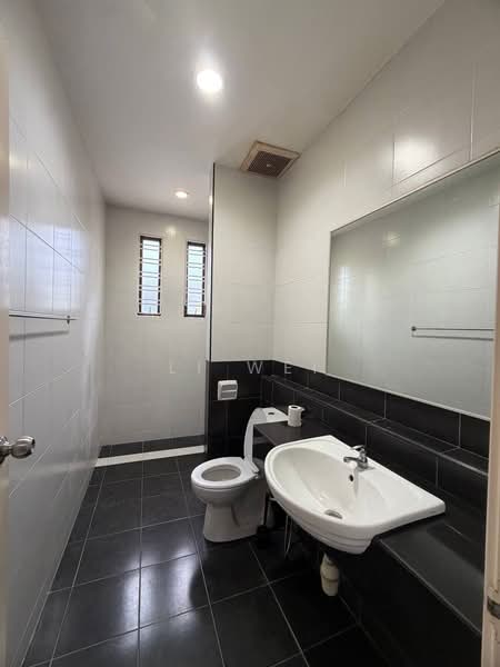 Rumah Teres 2 Tingkat untuk Disewa di Taman Seri Austin (Tebrau) - Li Wei - PropertyGuru.com.my