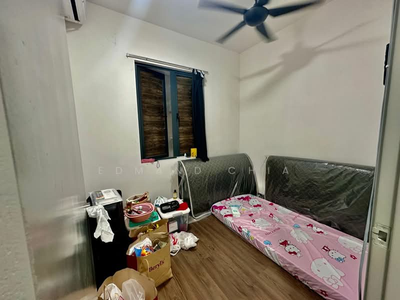 Condominium for Sale at Vista Bangi - Edmand Chia - Bedroom - PropertyGuru.com.my