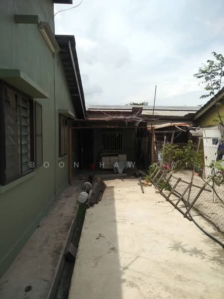 Semi-Detached House for Rent in Taman Senangin (Perai) - Boon Haw Ooi - Exterior - PropertyGuru.com.my