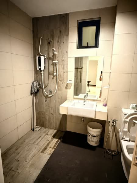 Servis Apartment untuk Disewa di Arte S - Hoy Meng - Bathroom - PropertyGuru.com.my