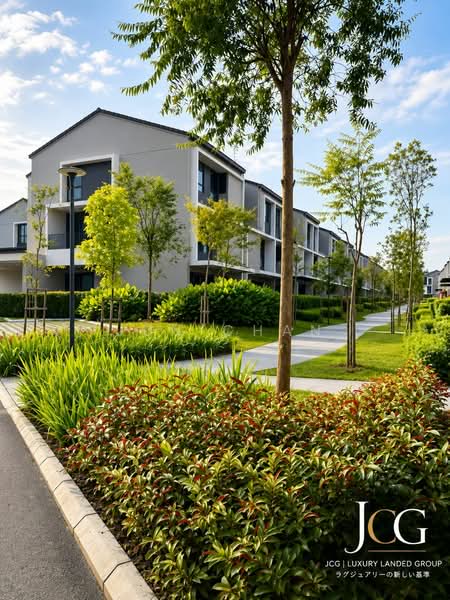3-storey Terraced House for Sale in Taman Bukit Serdang (Seri Kembangan) - Jun Chan - Exterior - PropertyGuru.com.my