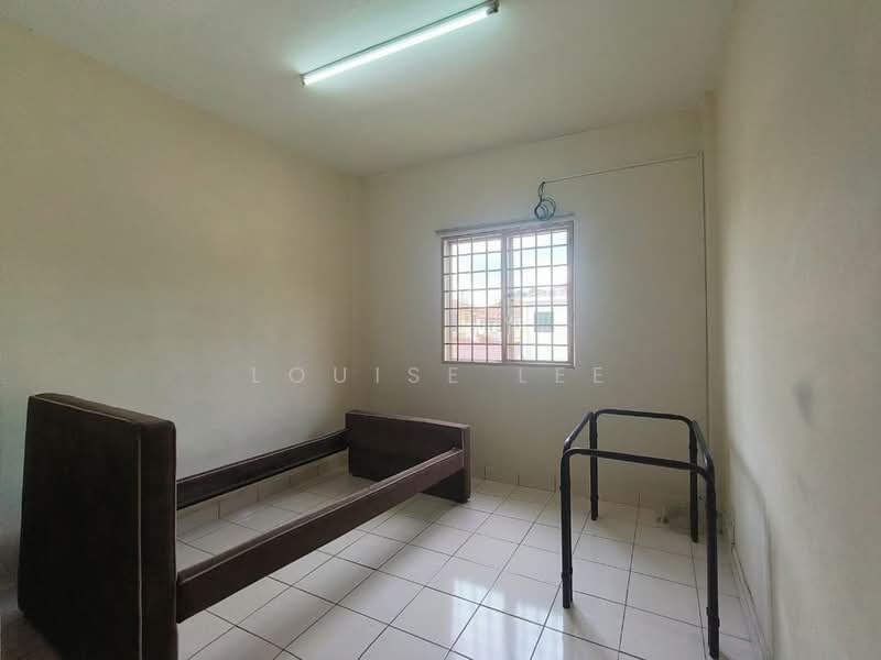Pangsapuri untuk Disewa di Tropika Apartment - Louise Lee - Bedroom - PropertyGuru.com.my