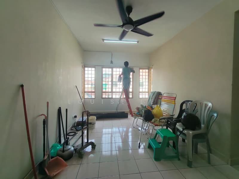 Pangsapuri untuk Disewa di Tropika Apartment - Louise Lee - Living Room - PropertyGuru.com.my