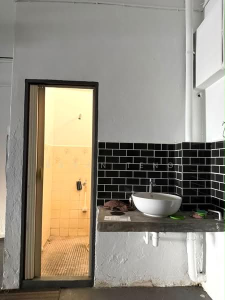 Shop / Office for Rent in George Town (Penang) - Bryan Teng - Bathroom - PropertyGuru.com.my