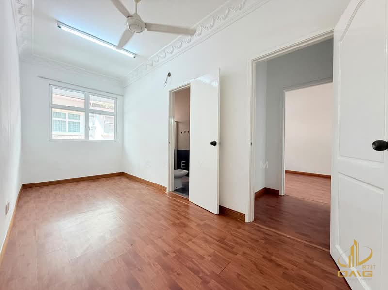 3-storey Terraced House for Sale in Shah Alam (Selangor) - Cassey Lim - PropertyGuru.com.my