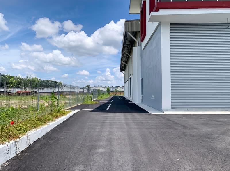 Kilang untuk Dijual di Nilai (Negeri Sembilan) - Bowie Cheah - Exterior - PropertyGuru.com.my