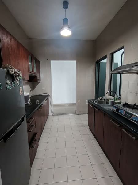 Condominium for Rent at Royal Domain Sri Putramas 2 - Bryan Yeoh - Kitchen - PropertyGuru.com.my