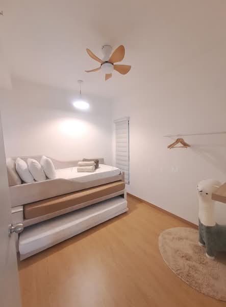 Service Residence for Rent at Maya Bay Residences @ Gamuda Cove - Krystal Lim - Bedroom - PropertyGuru.com.my