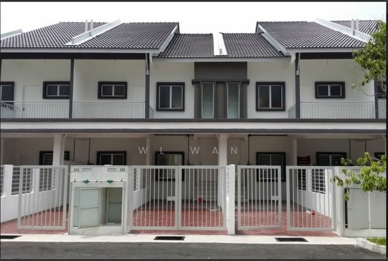 Townhouse for Sale in Taman Putra Perdana (Puchong) - WL Wan - Exterior - PropertyGuru.com.my