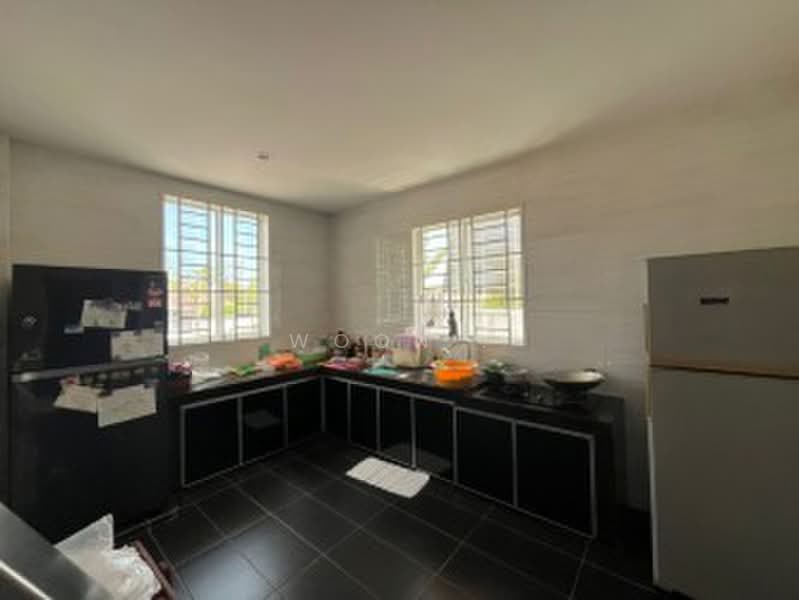 Rumah Teres 2 Tingkat untuk Dijual di Taman Satu Krubong (Krubong) - Woon . - Kitchen - PropertyGuru.com.my
