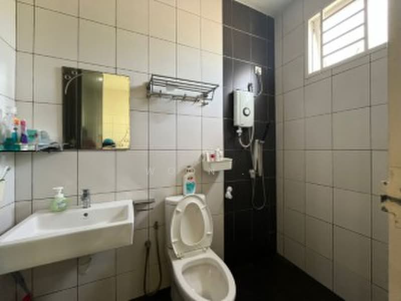 Rumah Teres 2 Tingkat untuk Dijual di Taman Satu Krubong (Krubong) - Woon . - Bathroom - PropertyGuru.com.my