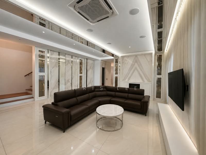 Rumah Berkembar untuk Dijual di Eco Sanctuary (Telok Panglima Garang) - Chris Lee - Living Room - PropertyGuru.com.my