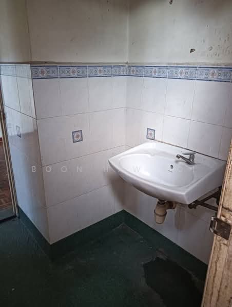 Rumah Teres 2 Tingkat untuk Dijual di Perai (Penang) - Boon Haw Ooi - Bathroom - PropertyGuru.com.my