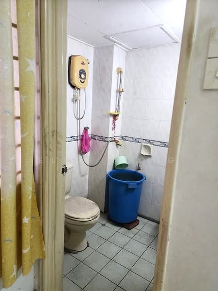 Service Residence for Sale at Taman Lagenda Mas - Elsie Yoong - Bathroom - PropertyGuru.com.my