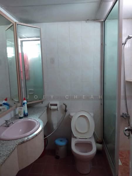 Condominium for Rent at Villa Emas - Joey Cheah - Bathroom - PropertyGuru.com.my
