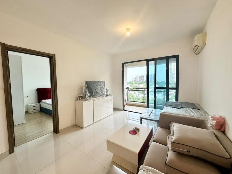 Apartment for Sale at Starview Bay @ Forest City - Zephyr Khoo - Living Room - PropertyGuru.com.my